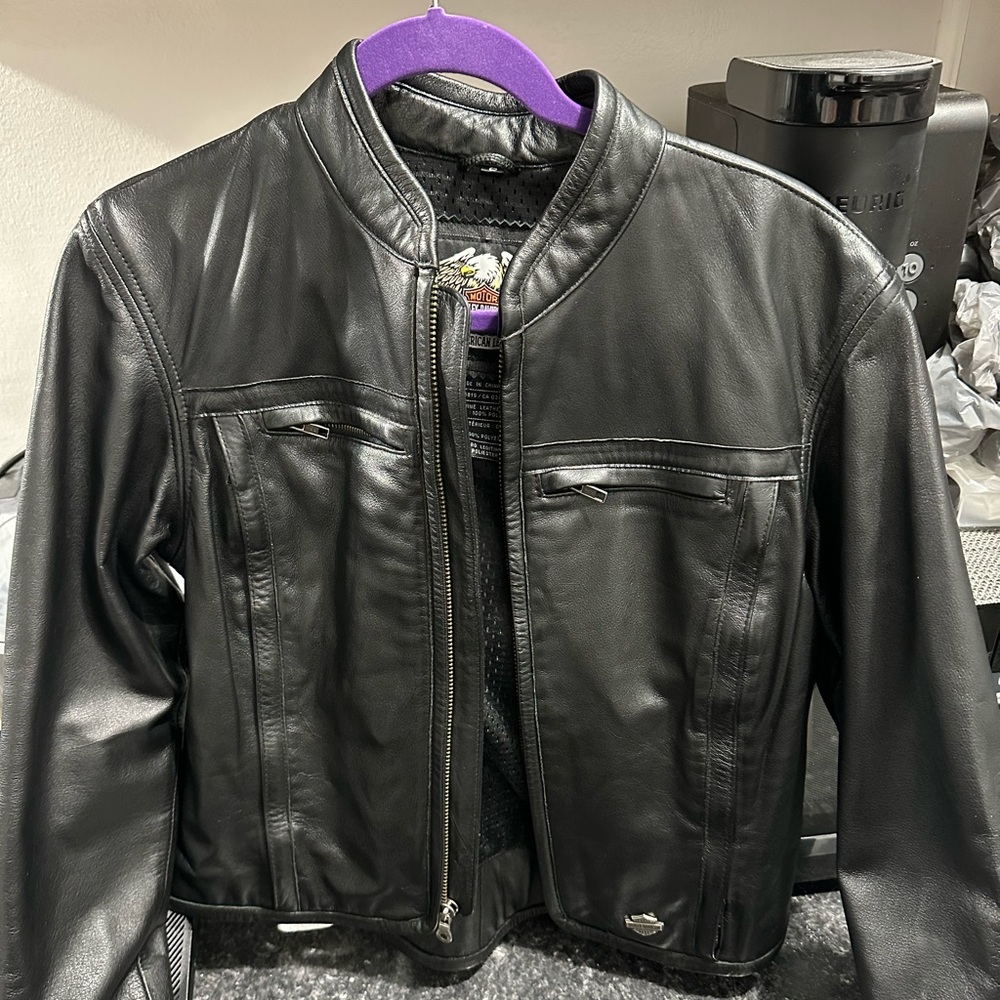 Harley-Davidson Women’s Small Black Leather Jacket 2005 Y2K